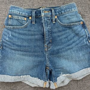 Madewell high rise jean shorts size 24